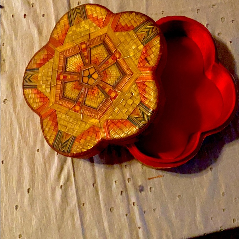 Trinket box